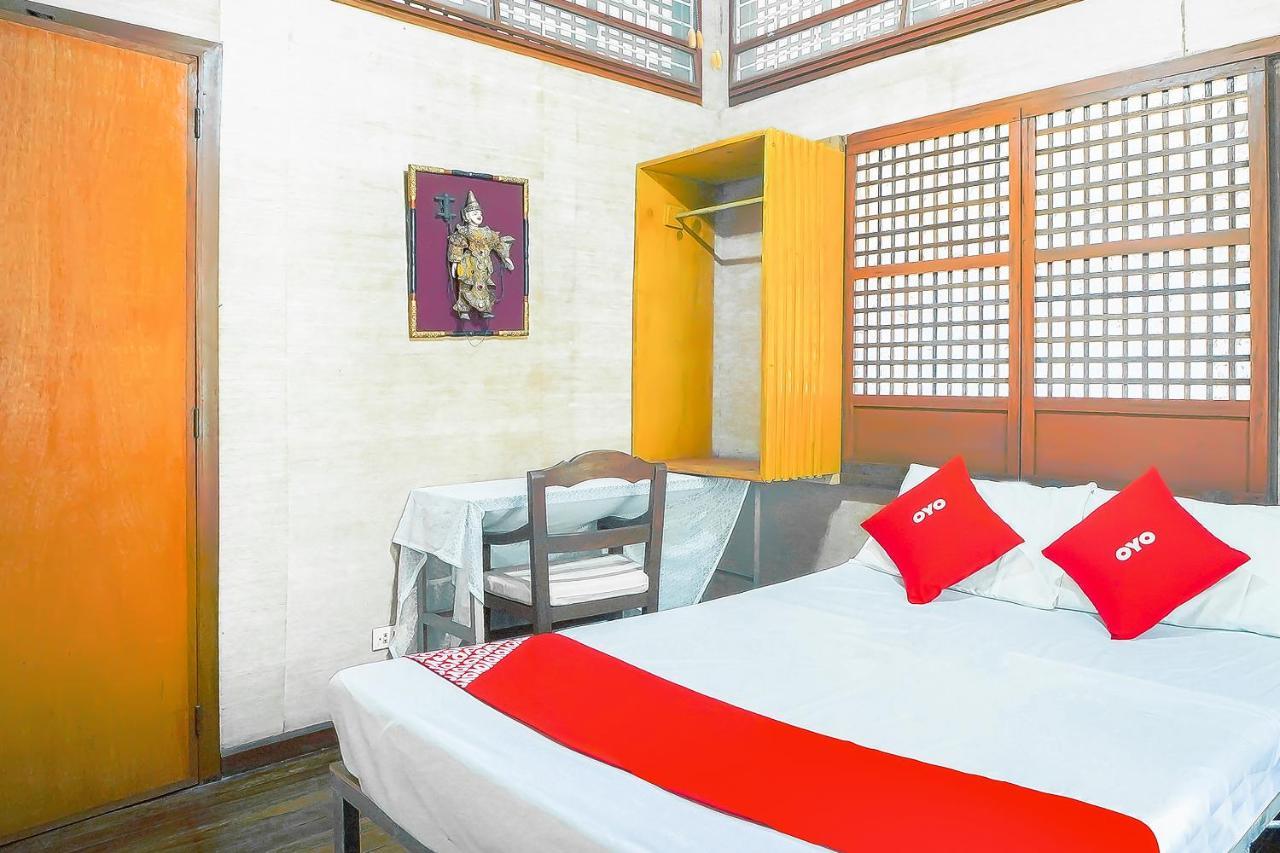 Oyo 775 Star Cove Bed And Breakfast Calaca Exterior foto