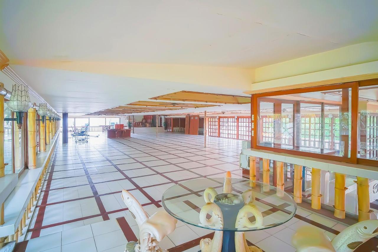 Oyo 775 Star Cove Bed And Breakfast Calaca Exterior foto