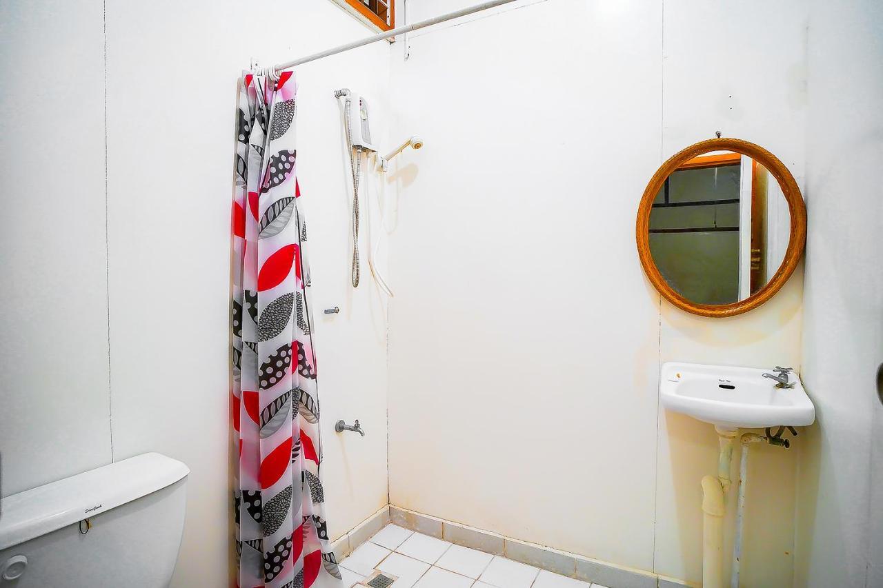 Oyo 775 Star Cove Bed And Breakfast Calaca Exterior foto